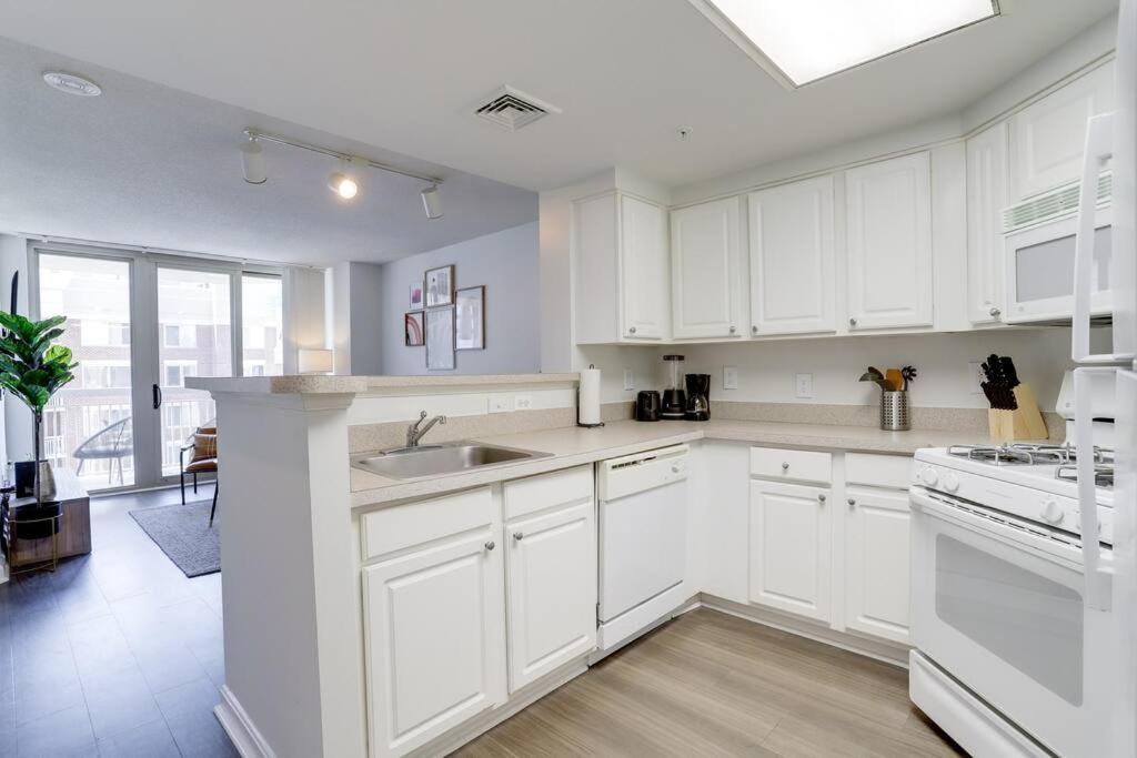 Gorgeous 1 Bedroom Condo At Ballston Place With Gym Arlington Exterior foto