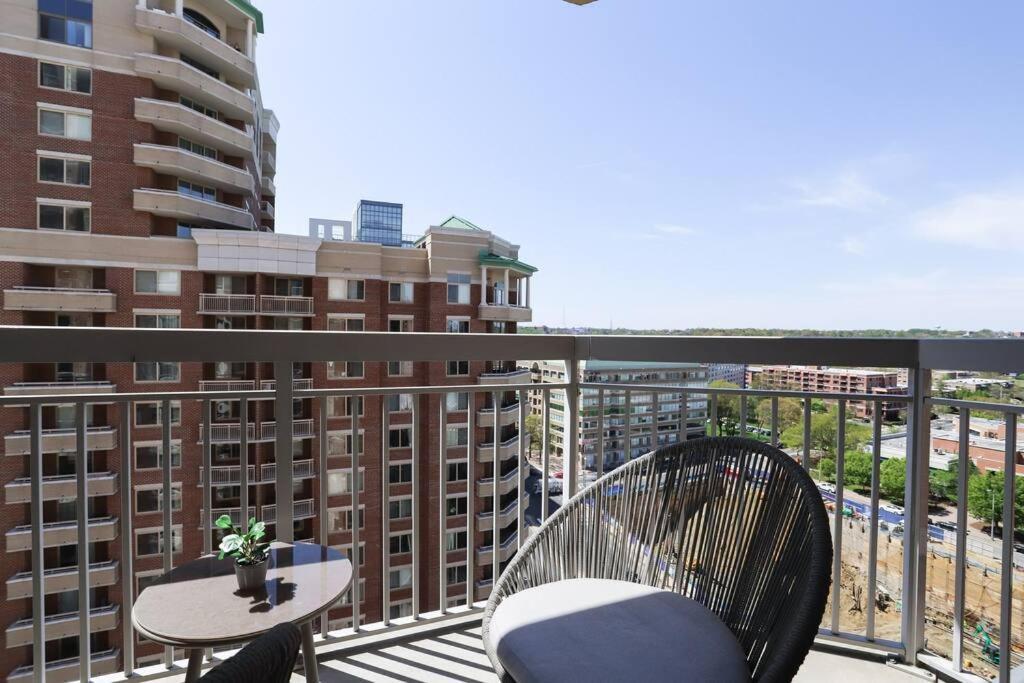 Gorgeous 1 Bedroom Condo At Ballston Place With Gym Arlington Exterior foto