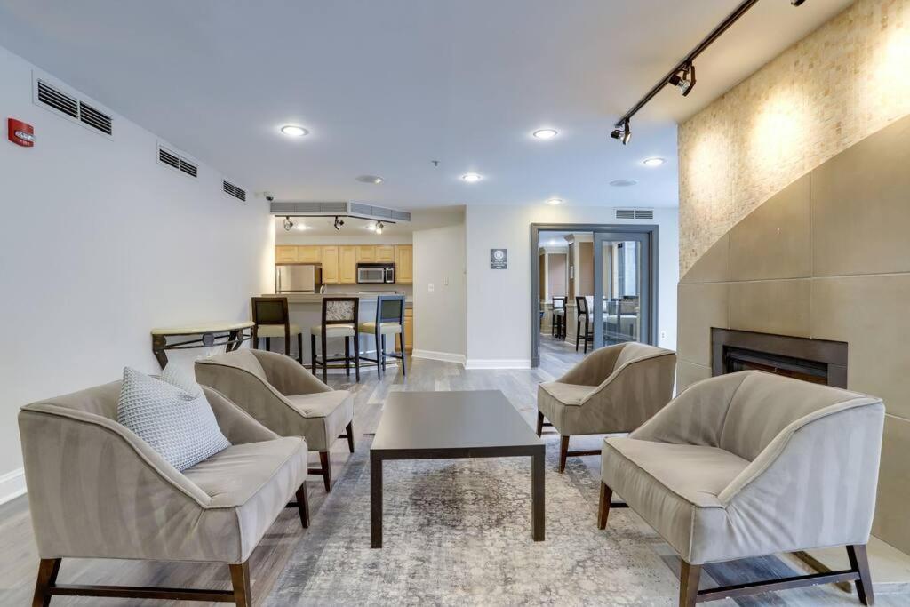Gorgeous 1 Bedroom Condo At Ballston Place With Gym Arlington Exterior foto